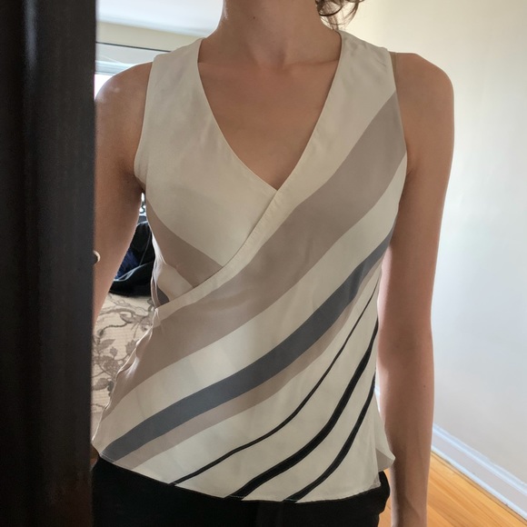 Judith and Charles sleeveless blouse - Picture 4 of 5